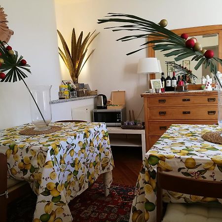 Antico Glicine B&B Maslianico Екстериор снимка