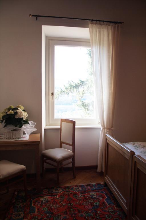 Antico Glicine B&B Maslianico Екстериор снимка